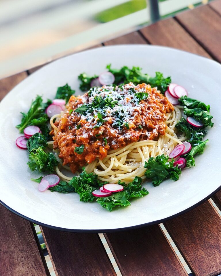 Spaghetti med vegofärssås