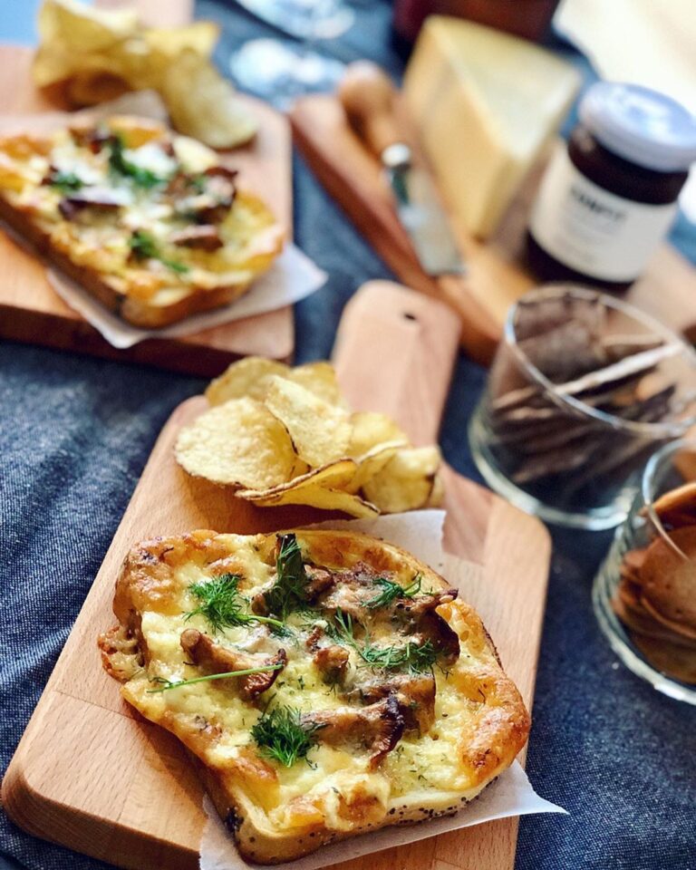 Bubblig kantarelltoast