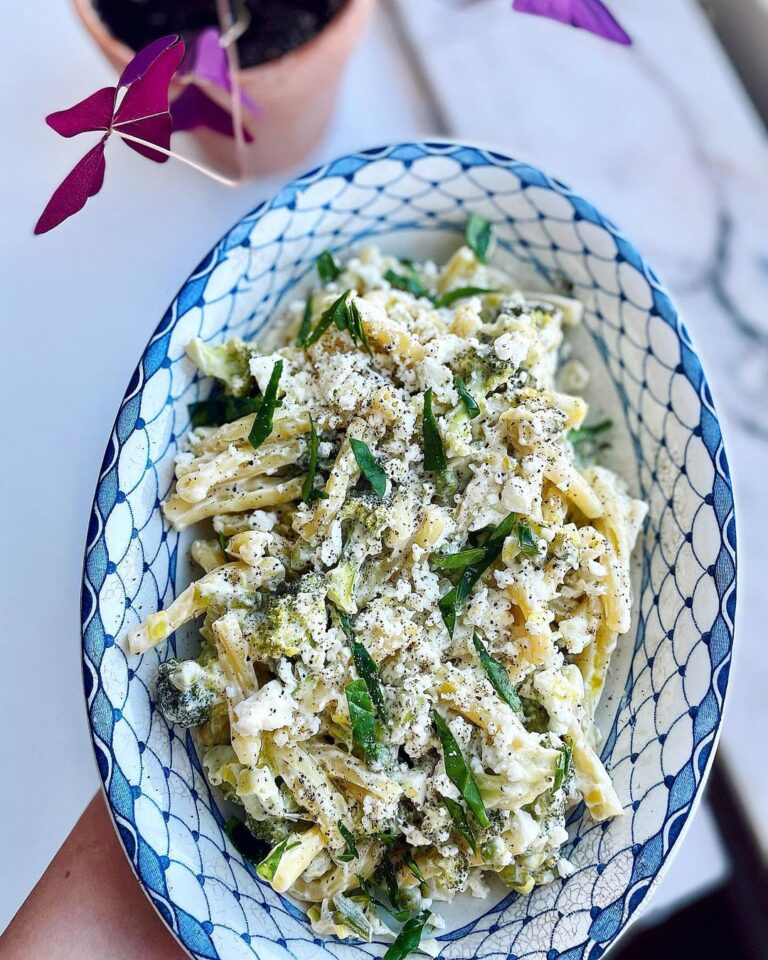 Grön fetaostpasta