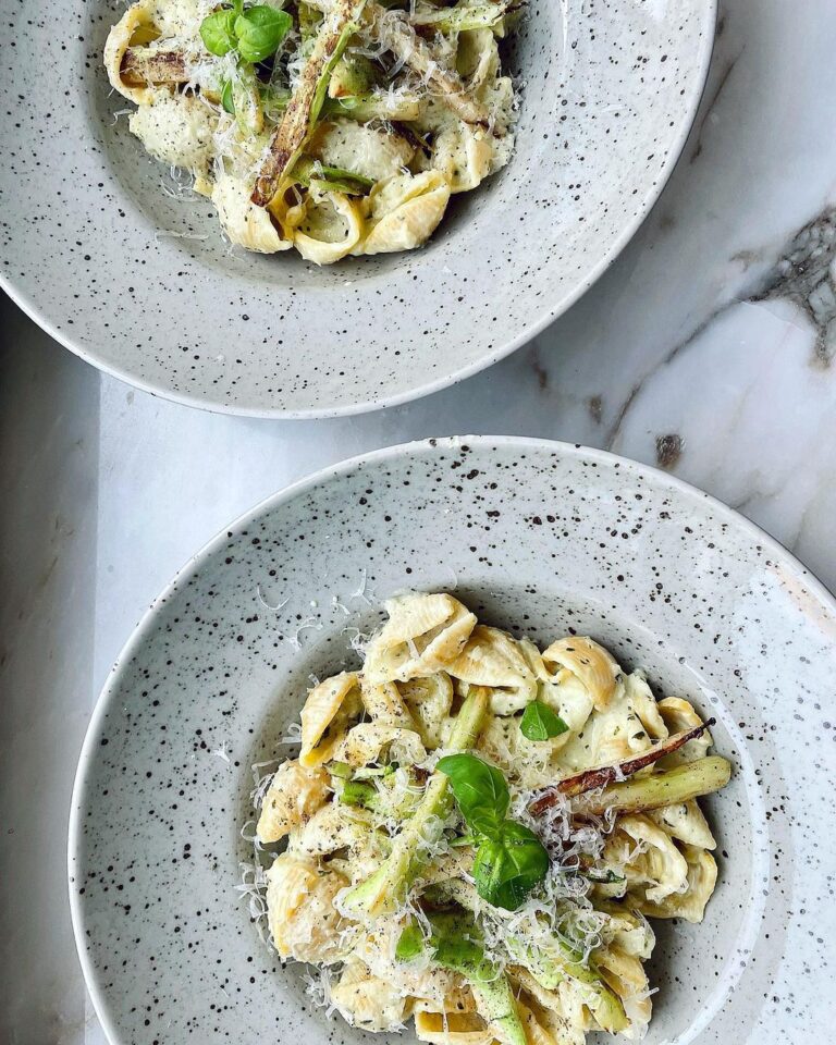 Basilika- och palsternackspasta
