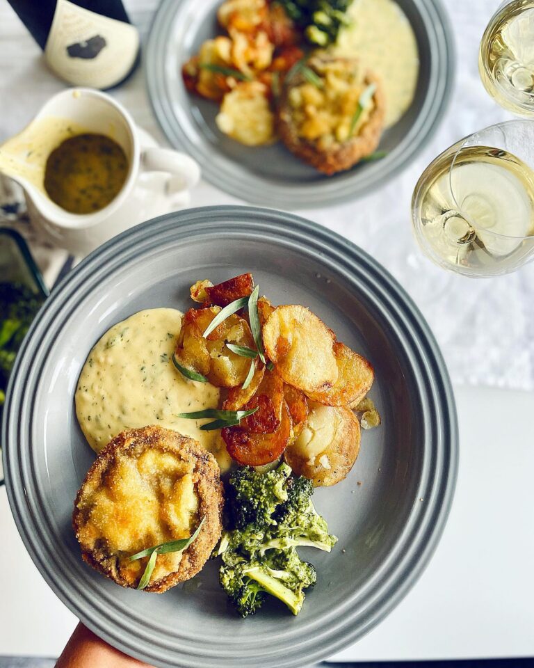 Portabelloschnitzel med parmesangratinerad broccoli