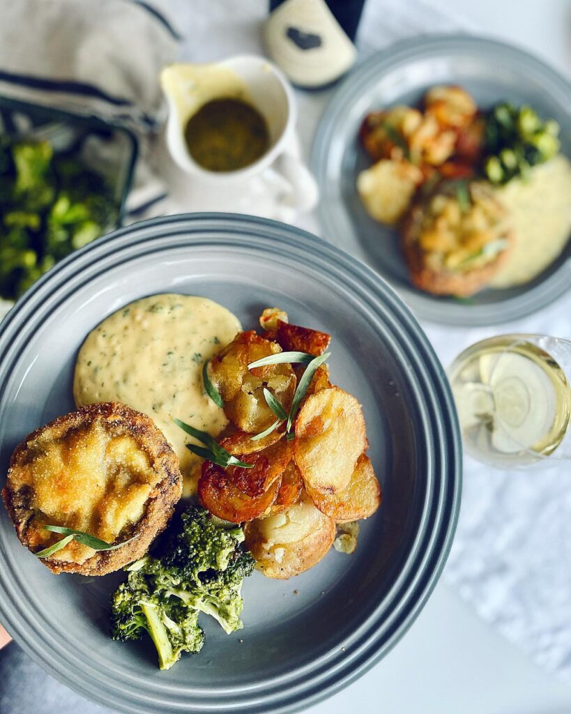 Portabelloschnitzel med parmesangratinerad broccoli