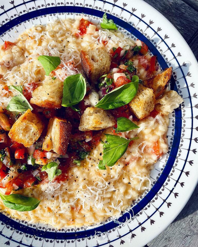 Tomatrisotto på färska tomater