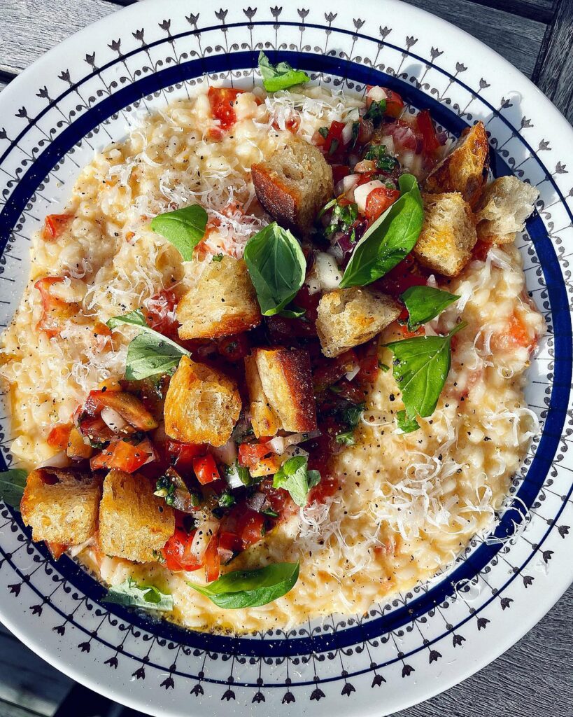 Tomatrisotto på färska tomater