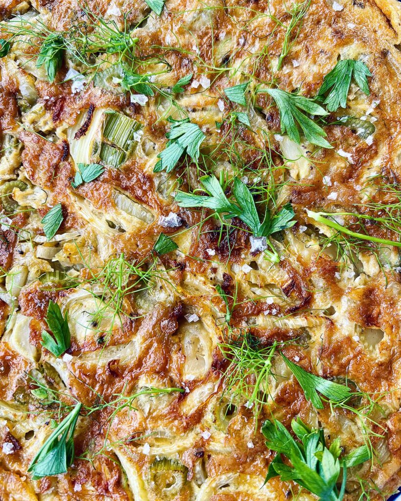 Panzanella, fänkålsfrittata och confiterad purjolök