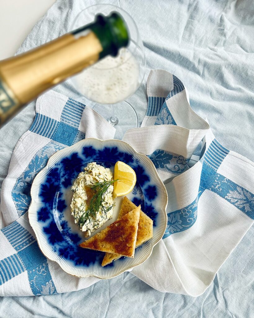 Vegetarisk Toast Skagen med kronärtskocka
