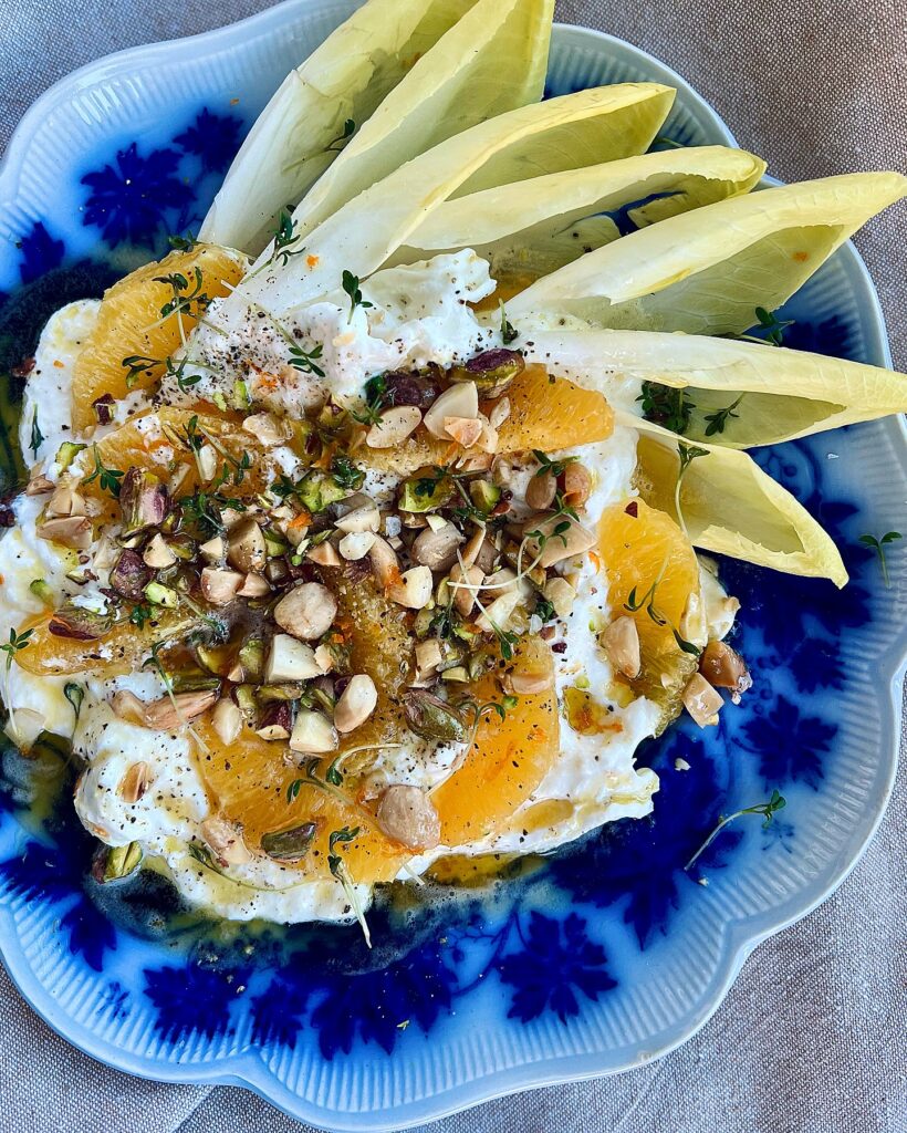 Burrata med apelsin och brynt saffranssmör