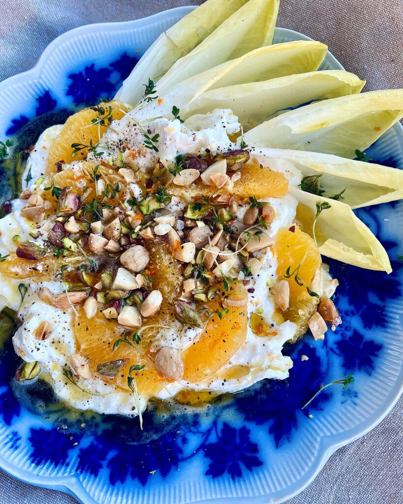 Burrata med apelsin och brynt saffranssmör