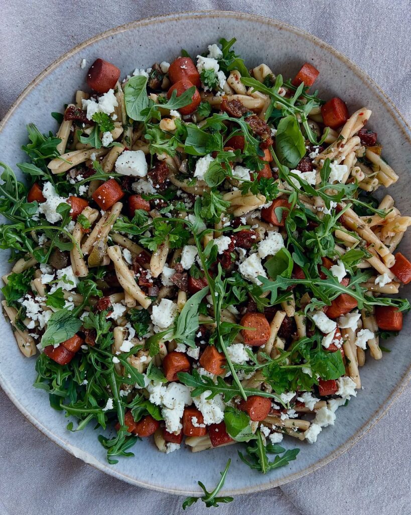 Pastasallad med soltorkade tomater
